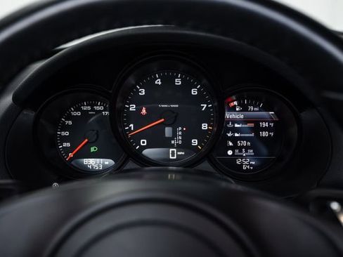 Used 2014 Porsche Boxster image 9