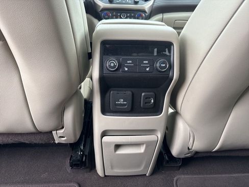 Used 2019 GMC Acadia Denali AWD/4WD image 25