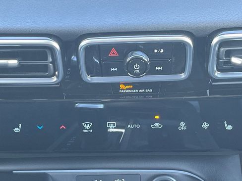 New 2026 Nissan Sentra SV w/ SV Convenience Package FWD image 25