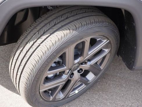 New 2025 Jeep Compass Limited w/ Sun & Sound Group image 9