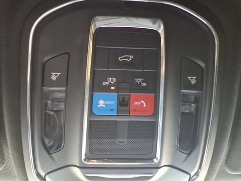 Used 2024 Jeep Grand Cherokee L Limited RWD image 28