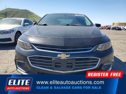 Used 2017 Chevrolet Malibu LT image 10