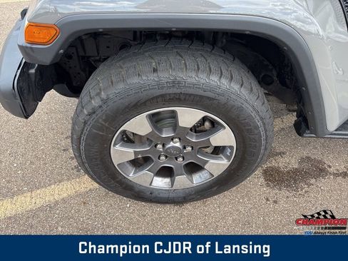 Used 2021 Jeep Wrangler Unlimited Sahara w/ Uconnect 4C Nav & Sound Group image 2