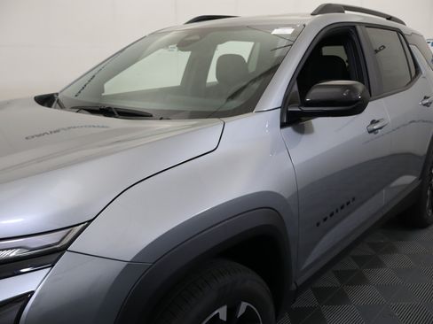 Used 2024 Chevrolet Equinox LT w/ LPO, Floor Liner Package FWD image 13