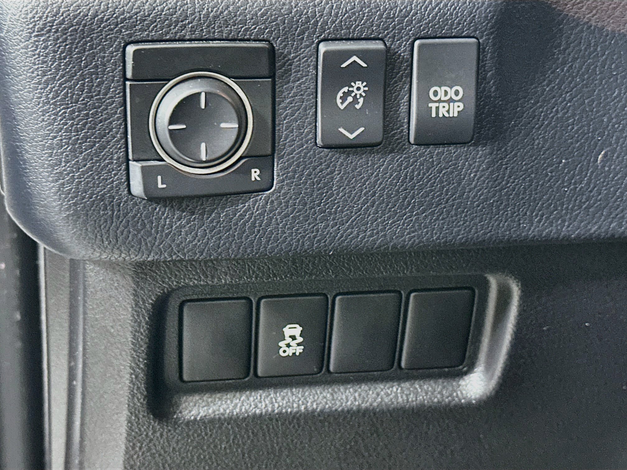 Used 2014 Lexus GX 460 AWD/4WD image 17