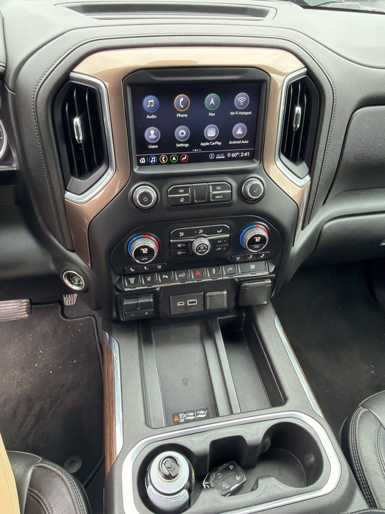 Used 2020 Chevrolet Silverado 2500 High Country w/ Technology Package AWD/4WD image 9