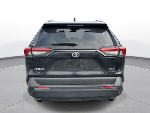 Certified 2023 Toyota RAV4 XLE FWD image 7