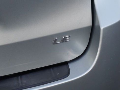 Used 2020 Toyota Sienna LE image 10