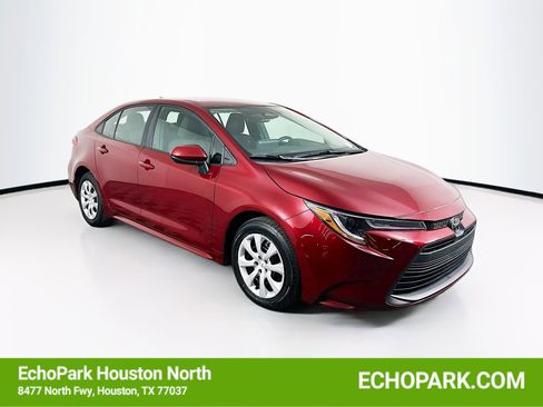 Used 2024 Toyota Corolla LE image 1