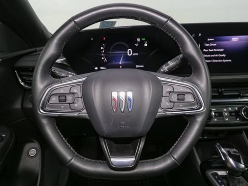 Used 2024 Buick Envista Sport Touring w/ Convenience I Package FWD image 30
