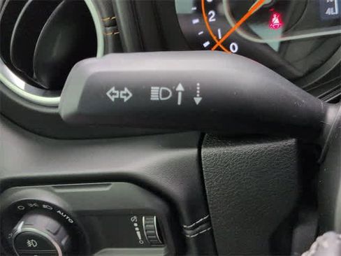 Used 2025 Jeep Gladiator Sport image 27