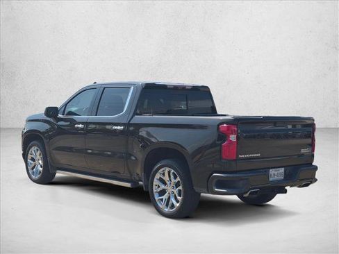 Used 2020 Chevrolet Silverado 1500 High Country w/ Technology Package AWD/4WD image 7