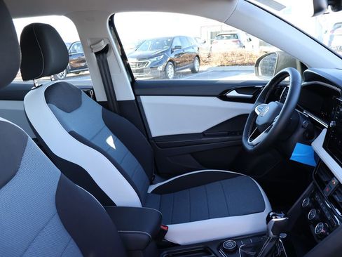 New 2026 Volkswagen Taos S image 11