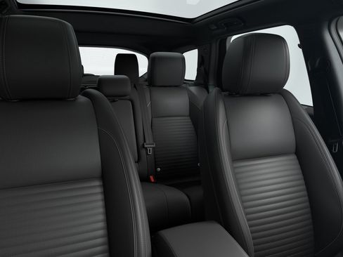New 2026 Land Rover Discovery Sport Landmark AWD/4WD image 6
