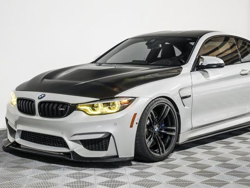 Used 2019 BMW M4 Coupe w/ Competition Package image 17