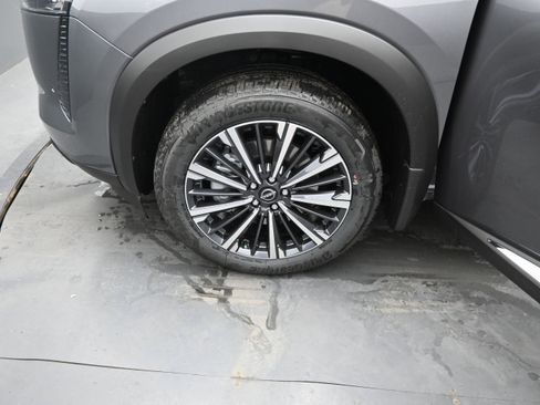 New 2026 Nissan Pathfinder Platinum FWD image 22