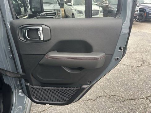 New 2025 Jeep Wrangler Unlimited Rubicon image 16