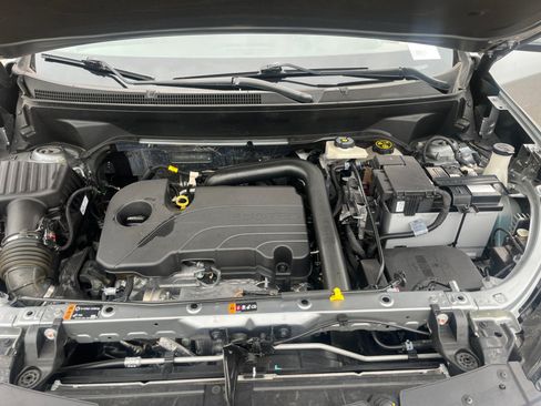 Used 2023 Chevrolet Equinox LT FWD image 21