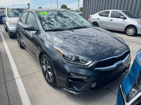 Used 2020 Kia Forte LXS FWD image 5