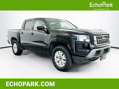 Used 2023 Nissan Frontier SV image 1