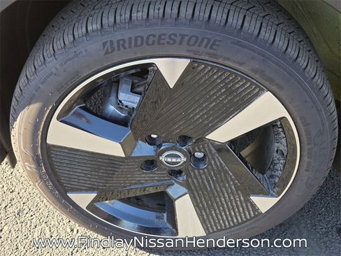 New 2025 Nissan Kicks SR w/ SR Premium Package image 5