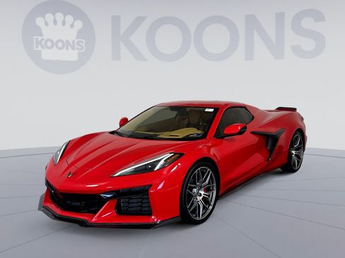 Used 2023 Chevrolet Corvette Z06 w/ Battery Protection Package RWD image 1