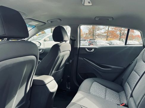 Used 2019 Hyundai Ioniq Electric image 31