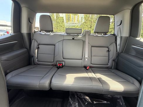 New 2026 GMC Sierra 1500 SLT w/ SLT Convenience Package AWD/4WD image 3