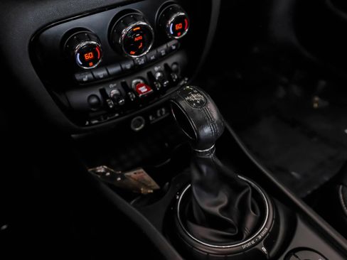 Used 2017 MINI Cooper Clubman ALL4 image 13
