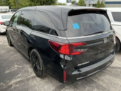 Used 2025 Honda Odyssey Sport-L image 12
