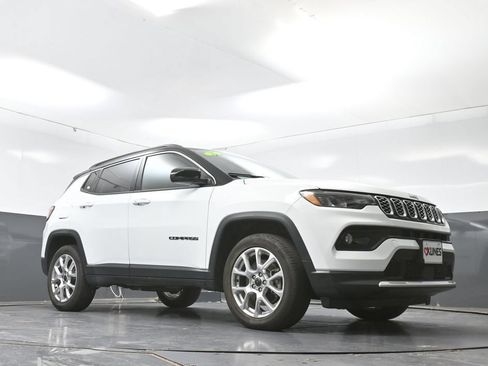 Used 2025 Jeep Compass Limited AWD/4WD image 52