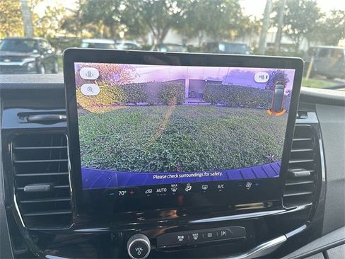 Used 2023 Ford Transit 350 XLT image 20