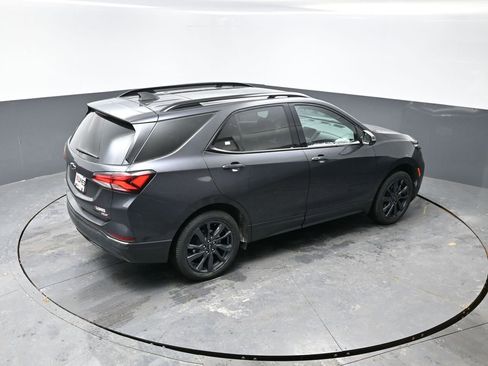 Used 2023 Chevrolet Equinox RS image 38