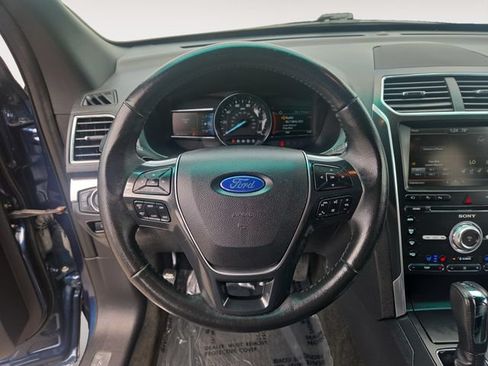 Used 2016 Ford Explorer Limited w/ Equipment Group 301A AWD/4WD image 12