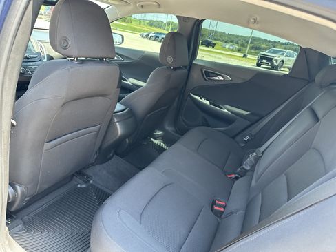 Used 2017 Chevrolet Malibu LS FWD image 15