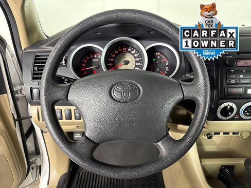 Used 2009 Toyota Tacoma PreRunner RWD image 16