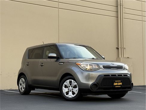 Used 2015 Kia Soul image 23