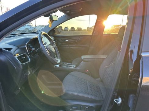 Used 2024 Chevrolet Equinox LT image 19
