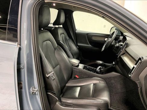 Used 2020 Volvo XC40 T5 Inscription w/ Protection Package Premier image 10