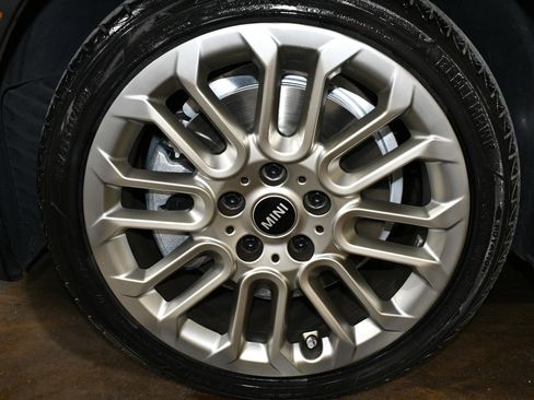 Used 2025 MINI Cooper S image 65