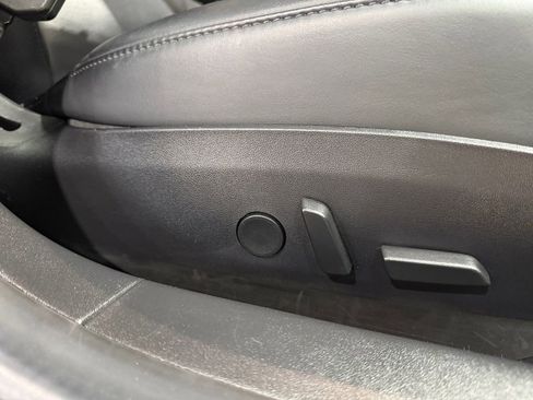 Used 2018 Tesla Model 3 Long Range RWD image 15