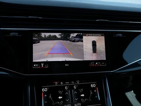 Used 2022 Audi SQ7 Prestige AWD/4WD image 24