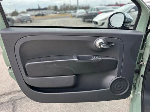 Used 2015 FIAT 500 Lounge w/ Luxury Leather Package image 17