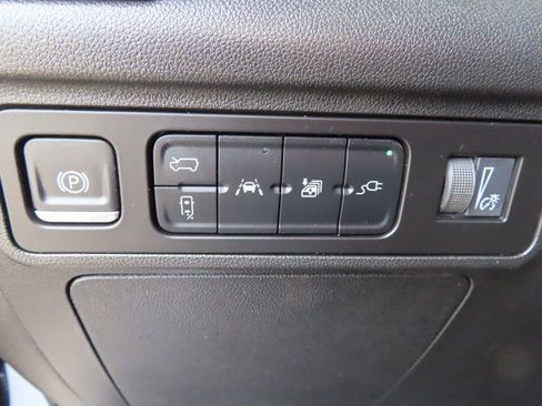 Used 2024 GMC Hummer EV 2X image 41