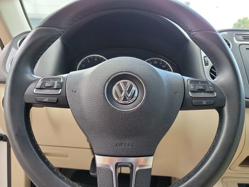 Used 2012 Volkswagen Tiguan SEL AWD/4WD image 22