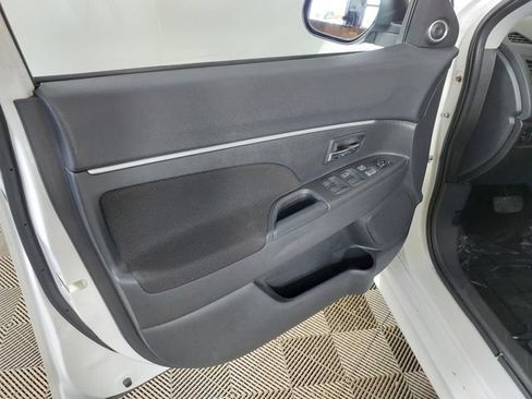 Used 2012 Mitsubishi Outlander Sport SE AWD/4WD image 18