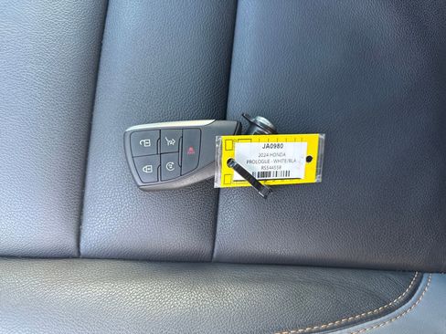 Used 2024 Honda Prologue Touring image 29