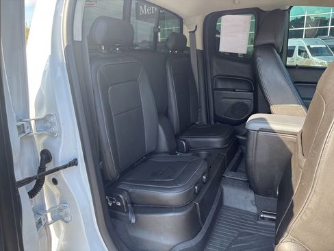 Used 2019 Chevrolet Colorado Z71 w/ LPO, Premium Interior Package image 22