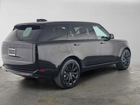 New 2027 Land Rover Range Rover Long Wheelbase SE AWD/4WD image 5