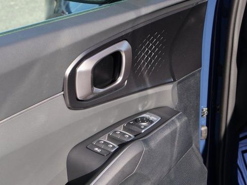 New 2026 Kia Sorento S w/ S Panoramic Sunroof Package FWD image 18